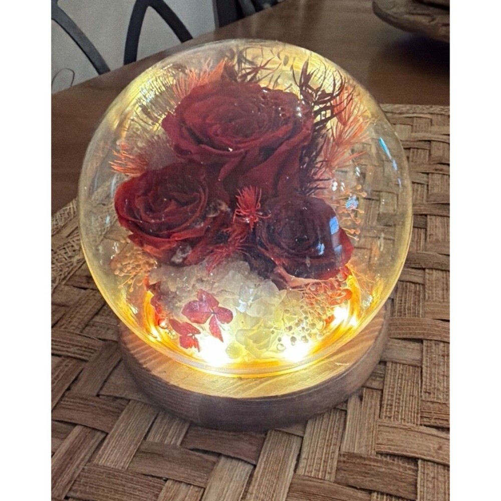 Vtg 1970s Glass Globe With Red Roses Flower Baby’s Breath Wood Base MCM